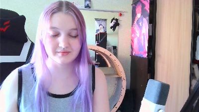 BetsyOzols webcam model stream image