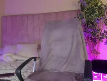 mia_mtnz02 webcam model stream image