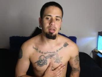 tony_and_sophia webcam model stream image