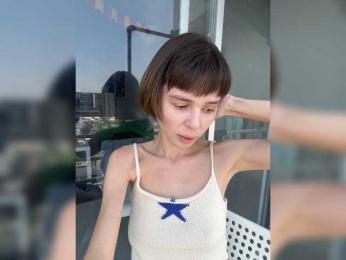 thechloee webcam bongacams model stream image