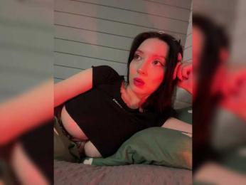 Sonyya- webcam model stream image