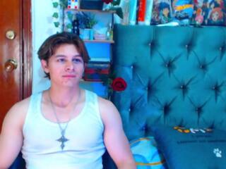 Erick Lion webcam flirt4free model stream image