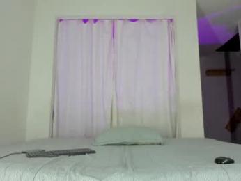 issalovexxx webcam model stream image