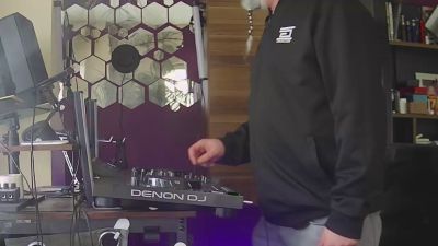 1st_omen webcam model stream image