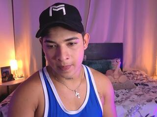 Liam Terrier webcam model stream image