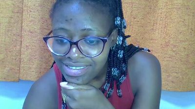 sweet_zarah webcam model stream image