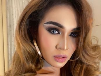 GrettaLee webcam model stream image