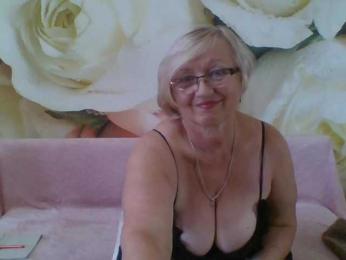 Beatris-K webcam model stream image