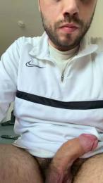 UncBigD webcam model stream image