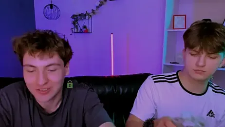 travis_wolf_ webcam model stream image