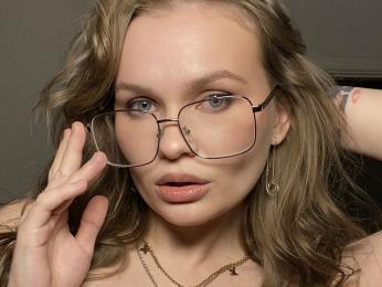KattyWests webcam model stream image