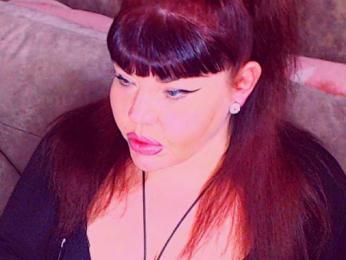 RedBustyX webcam model stream image