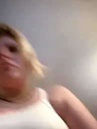 KITTYBOOBOOFUXX webcam model stream image