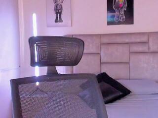 Mike Skip webcam model stream image
