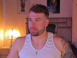 Mike Skip webcam flirt4free model stream image