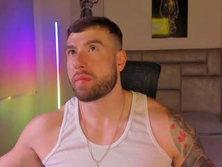 Mike Skip webcam model stream image
