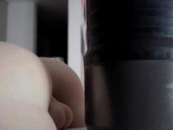 valenthinoking webcam model stream image
