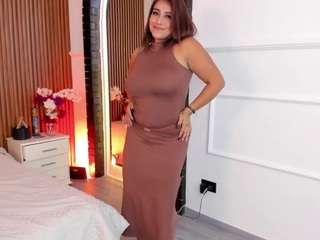 shantalmilf webcam model stream image