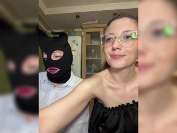 DoubleTalk webcam bongacams model stream image