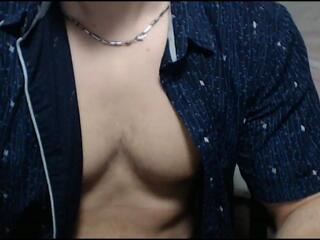 Robby Shaw webcam flirt4free model stream image