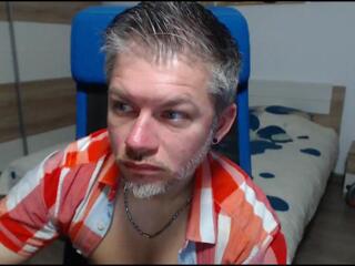 Robby Shaw webcam flirt4free model stream image