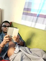 69_SINNS webcam model stream image