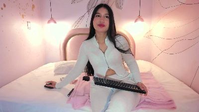 Rosie_Chell webcam cam4 model stream image