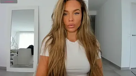 Kalyssy webcam model stream image