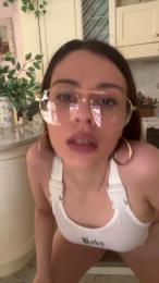 LeilaGrande webcam cam4 model stream image