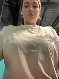 BustyBonnieUK webcam model stream image