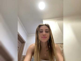 Alina-13-1 webcam model stream image