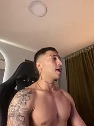SavageBond_ webcam model stream image
