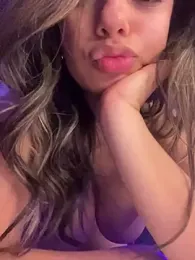 Lusty_Lunaa webcam model stream image