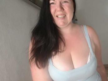p6w-official webcam model stream image