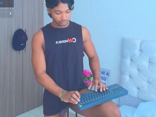 Cassian Gold webcam model stream image