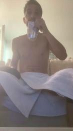 Pourquoipas8341 webcam model stream image