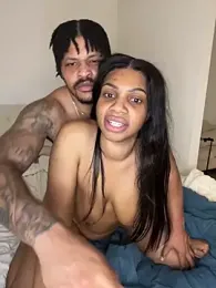 mialongxo webcam stripchat model stream image