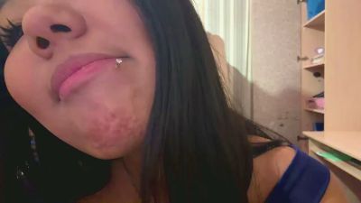 LaritaSuitt webcam model stream image