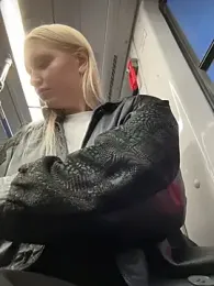 Mila_NoRules webcam model stream image