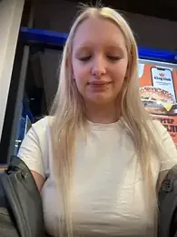 Mila_NoRules webcam model stream image