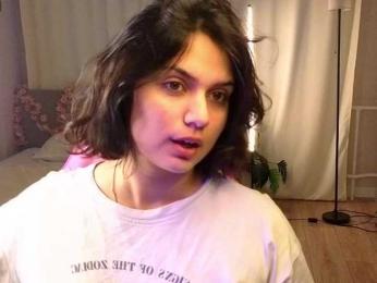 Vivien-Ross webcam model stream image