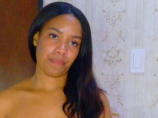 Tracy Bank webcam flirt4free model stream image