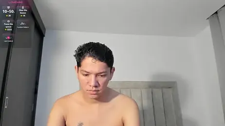 JulianRose_1 webcam stripchat model stream image
