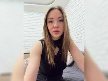 KitFox webcam bongacams model stream image