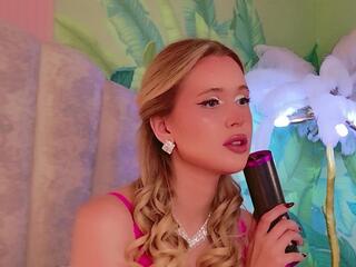 Becca Vressel webcam model stream image