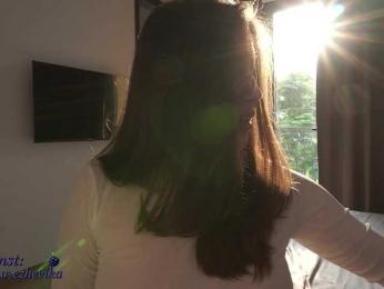 EzheVika webcam bongacams model stream image