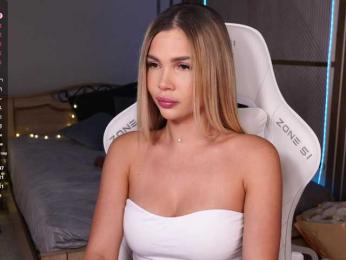 AlexaS_ bongacams stream image, 22.05.2025 19:10