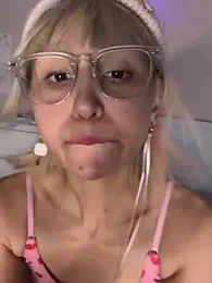 bigbabykiki stripchat stream image, 24.05.2025 13:40