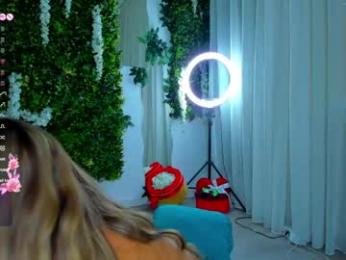 zinasquirts chaturbate stream image, 25.05.2025 03:40