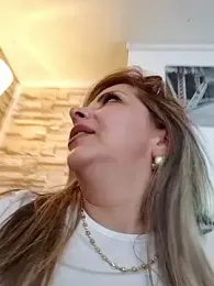 _Abril-Office1 stripchat stream image, 30.05.2025 19:30